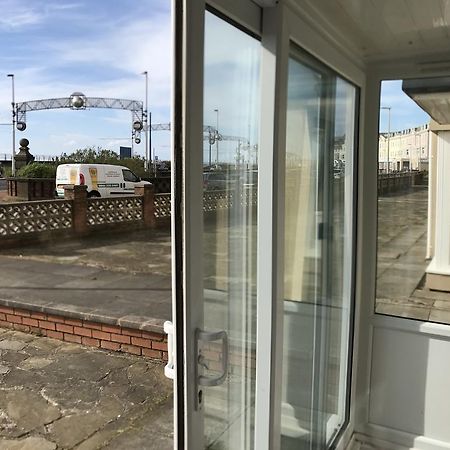 Crescent Court Villa Blackpool Exterior photo